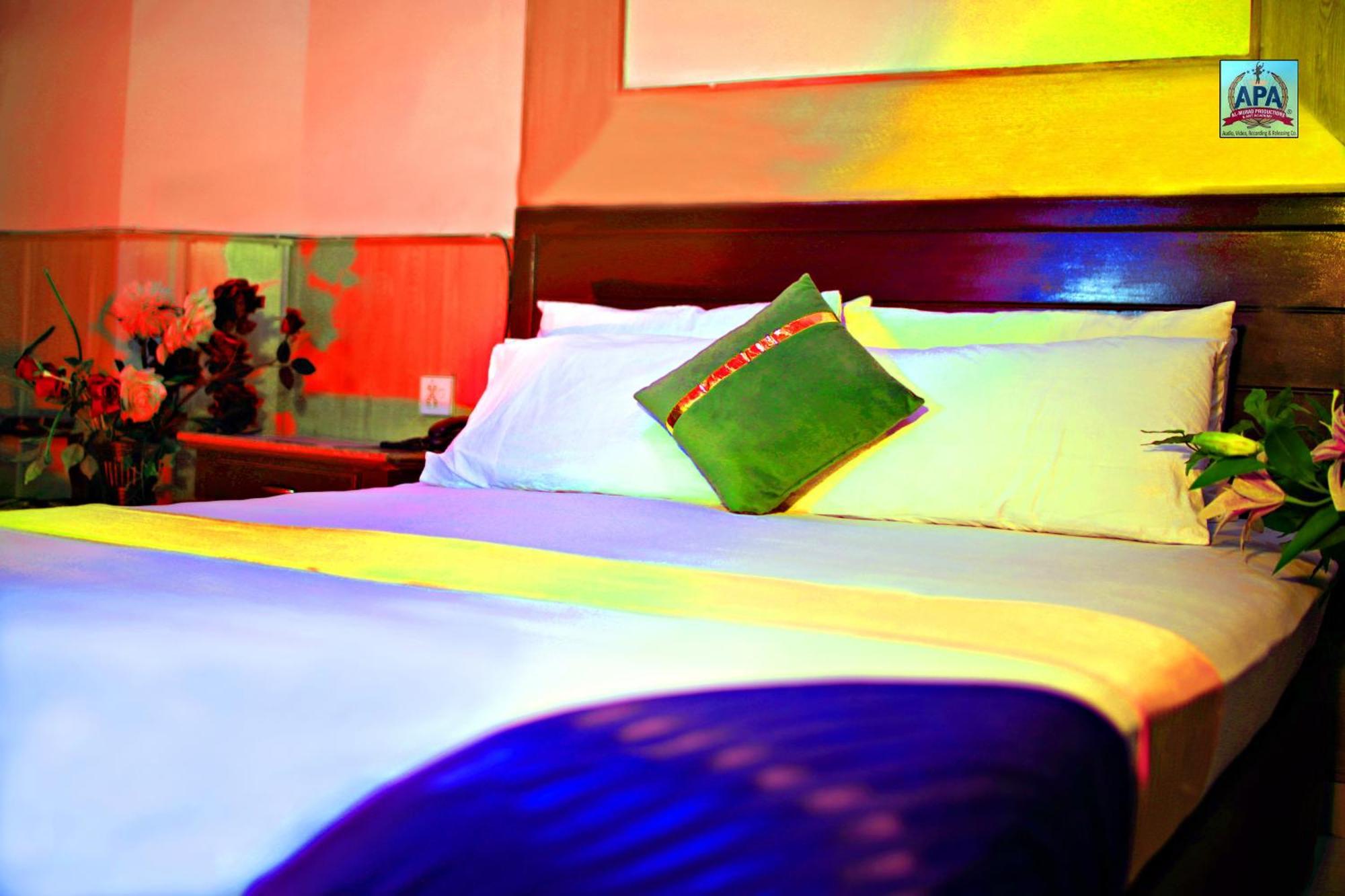 Quick Continental Hotel - Jail Road Lahor Kültér fotó